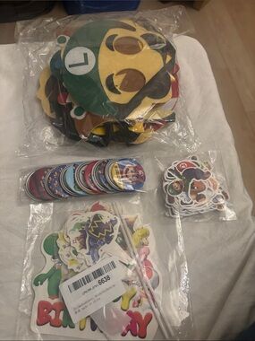 Super Mario Party Favor Pack - Mario & Luigi Character .